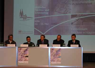 Zum Vergrößern bitte klicken! Zum Vergrößern bitte klicken!